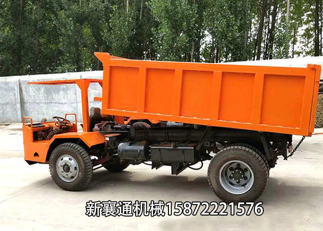 http://www.hsdhsb.com/upload/四輪接渣車.jpg