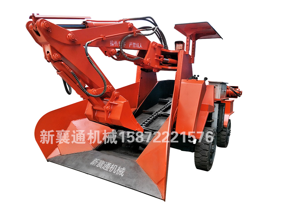 實(shí)心胎刮板扒渣機(jī)